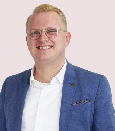 Joe van Kampen, CITIZEN Marketing | Eldercare Review | Senior Living Marketing Agency of the Year in Canada 